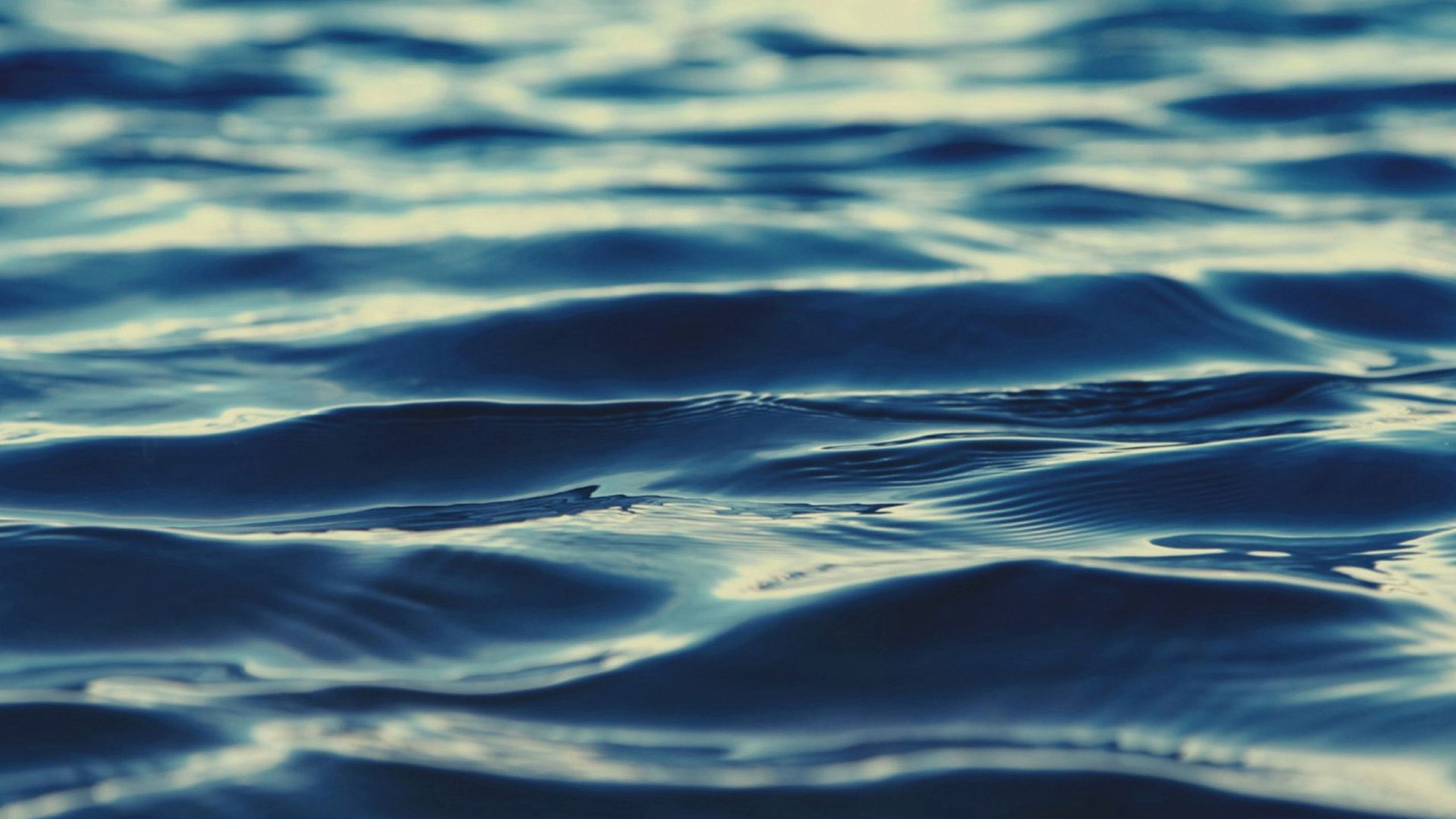 Calm Water Background - HD Wallpaper 