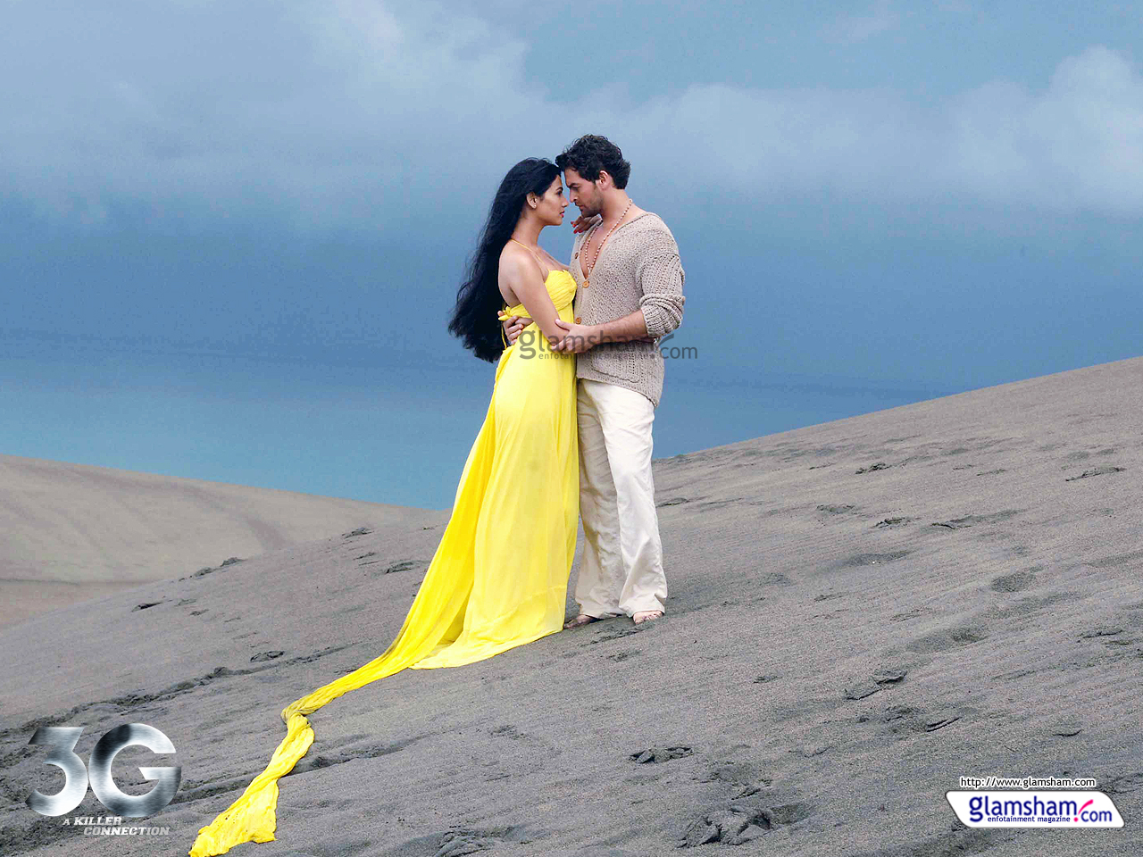 Sonal Chauhan - HD Wallpaper 