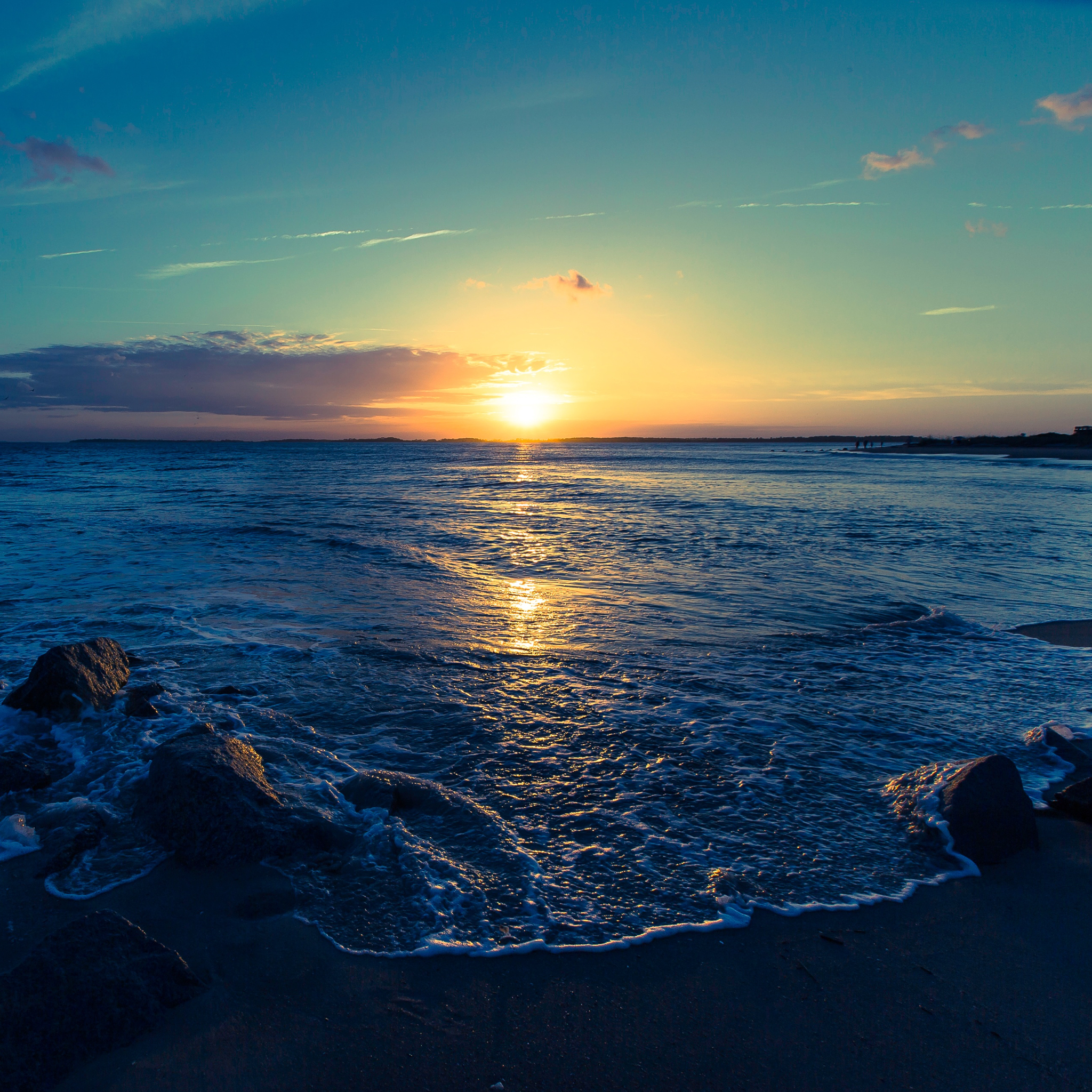 Sunset On The Water For Your Ipad, Iphone, And Apple - Sunset By The Water - HD Wallpaper 