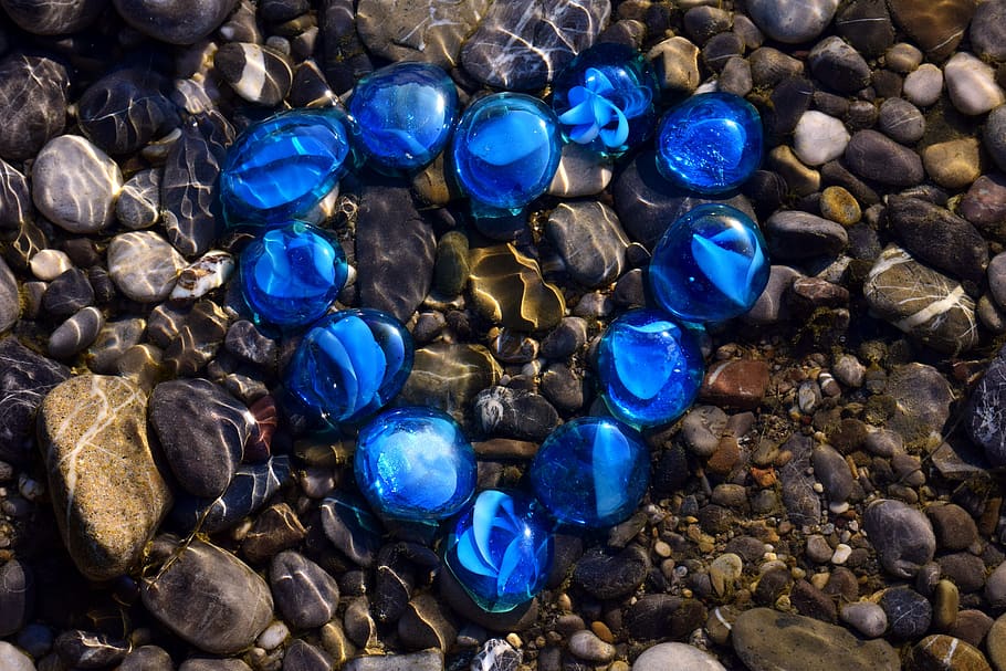 Heart, Stone, Water, Pebble, River, Riverbed, Love, - Pebble - HD Wallpaper 