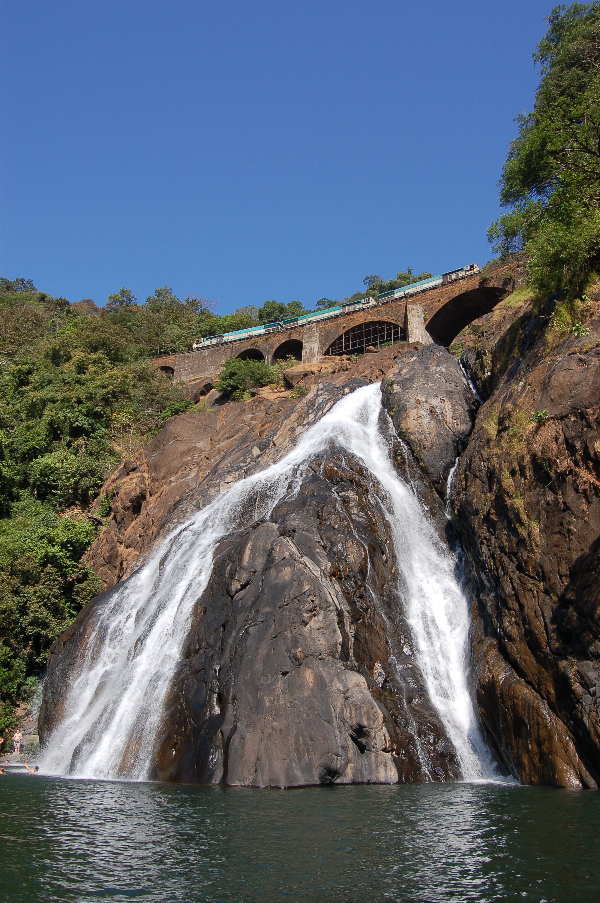 Dudhsagar Falls Image - Dudhsagar Falls - HD Wallpaper 