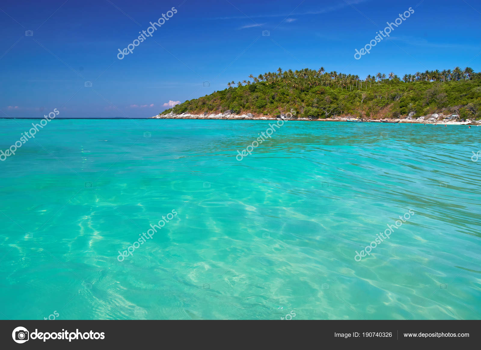 Mar En Turquesa Con Montaña - HD Wallpaper 