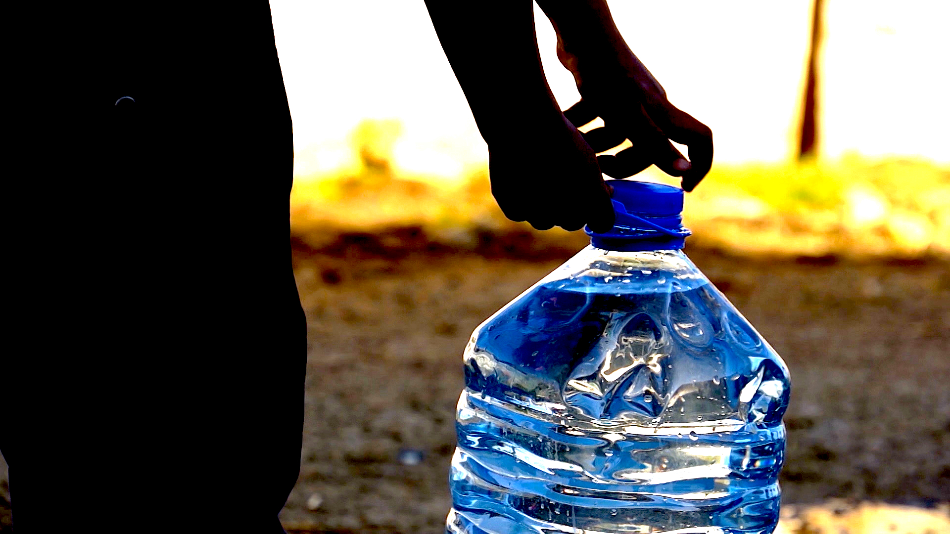 Water Bottle - 1920x1080 Wallpaper Water Bottle - 1920x1080 Wallpaper