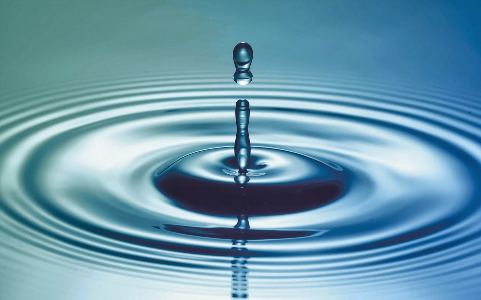 Water Drop High Resolution - HD Wallpaper 