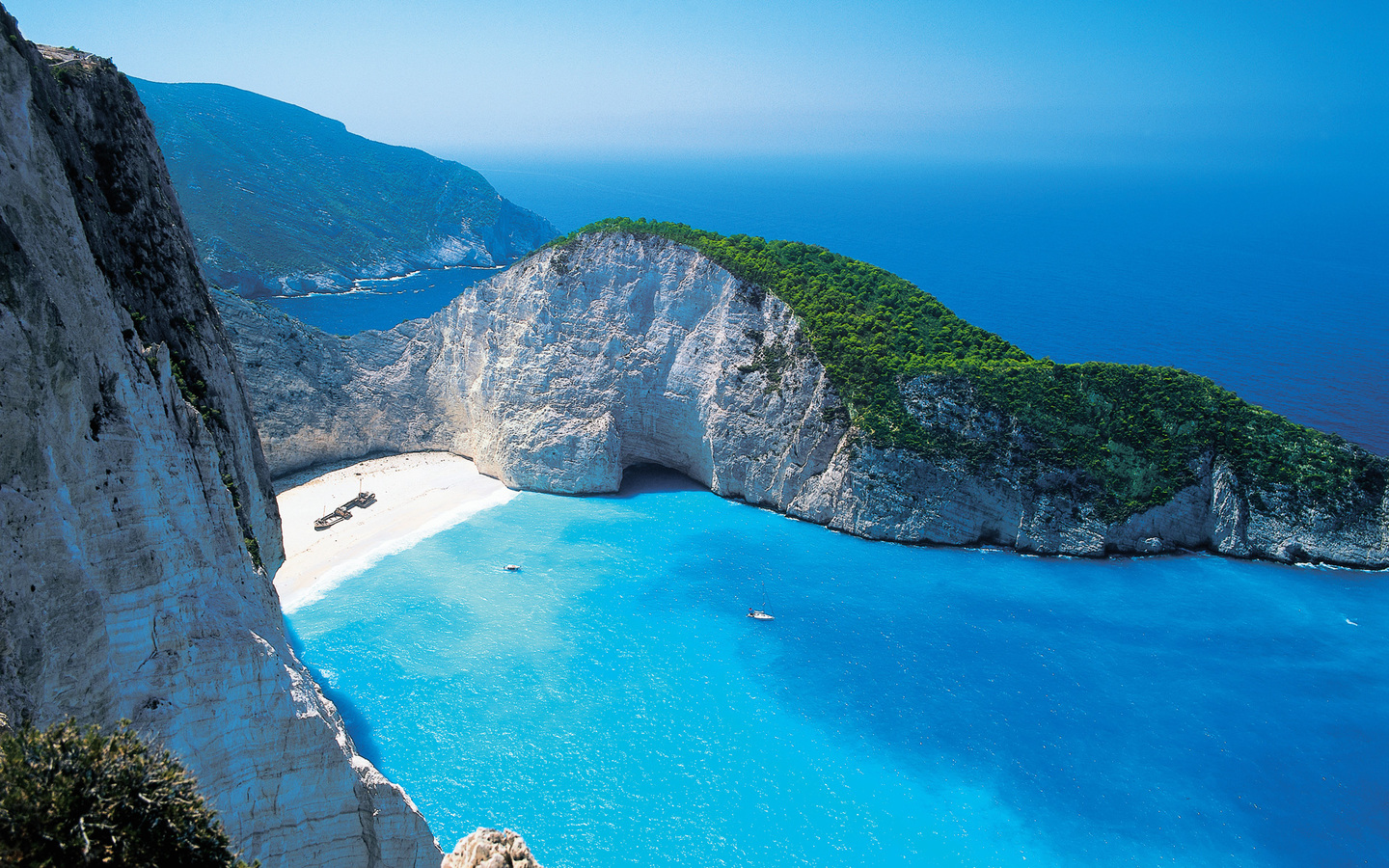 Navagio Bay - HD Wallpaper 