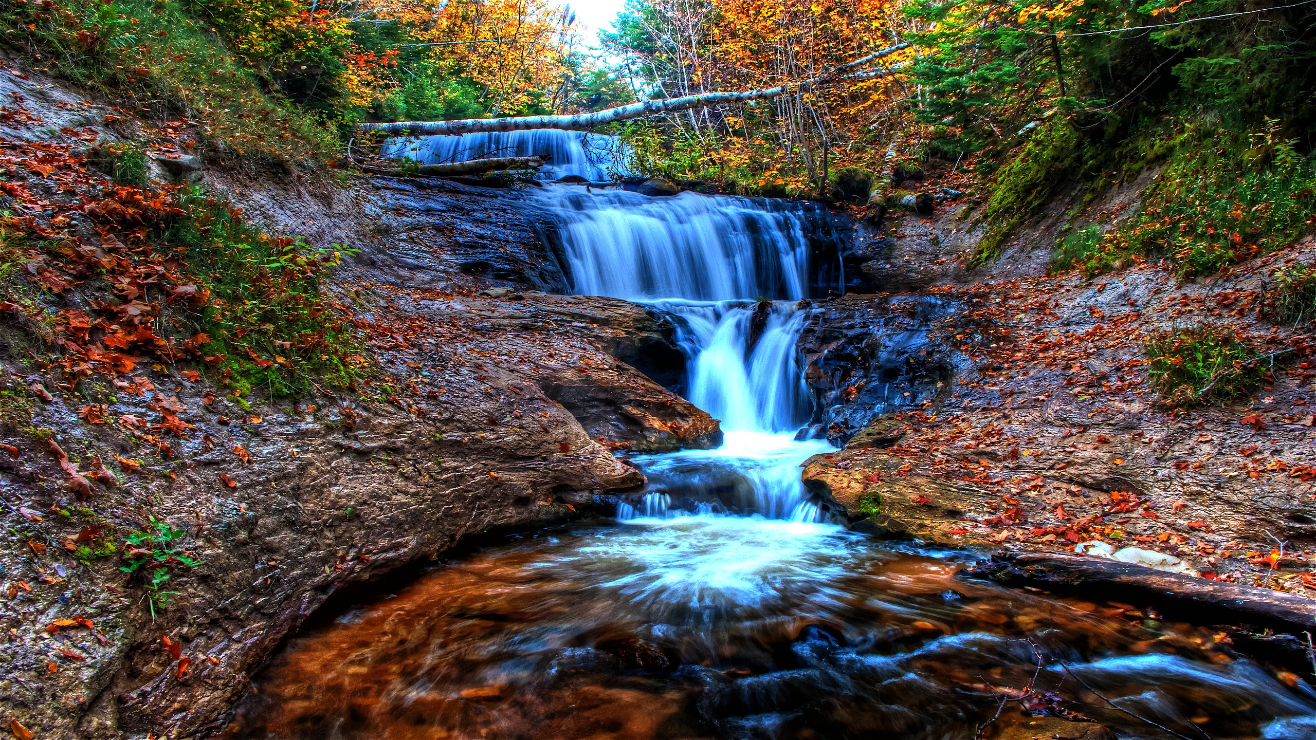 Cool Water Wallpaper - HD Wallpaper 