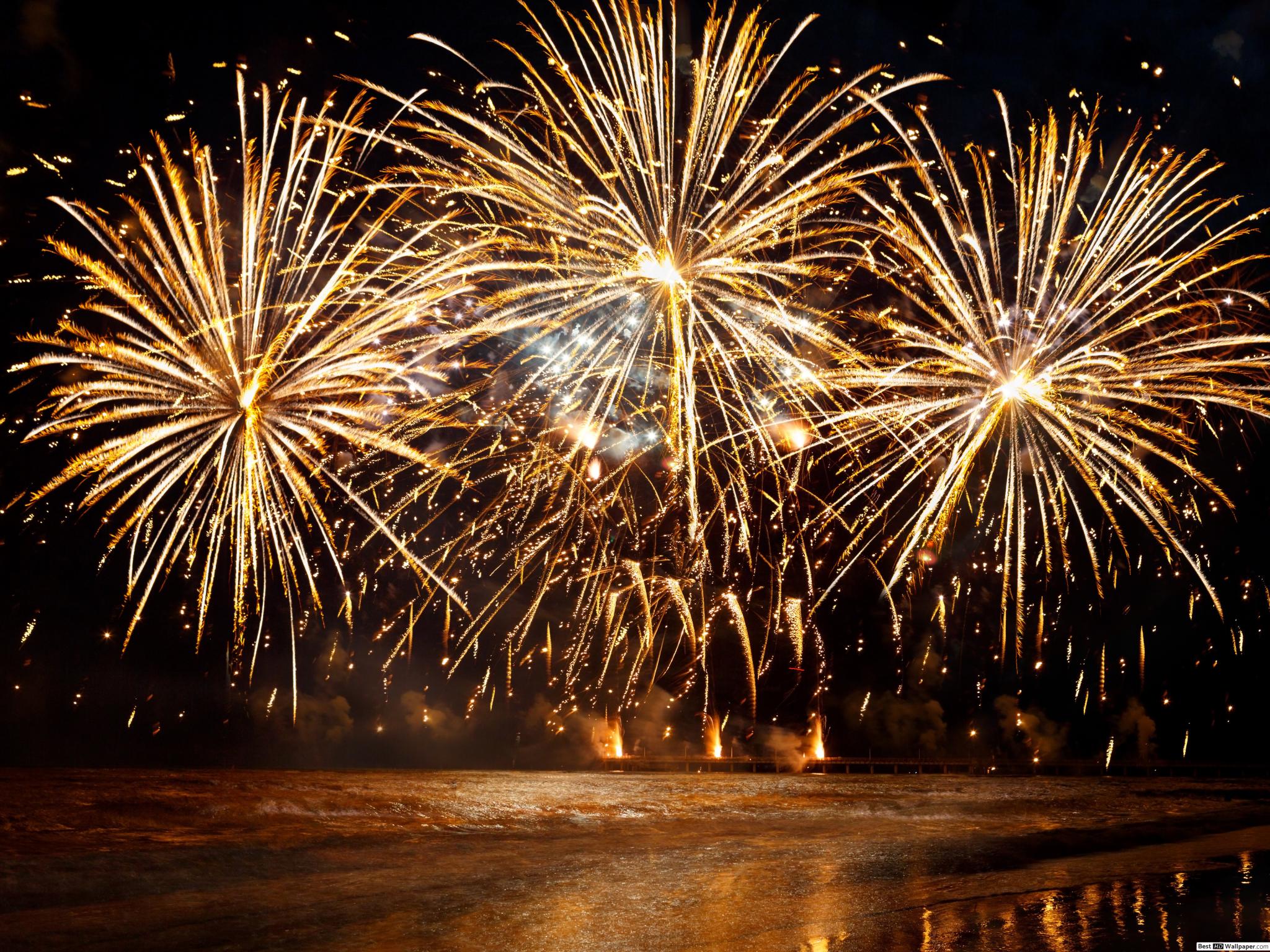 Fireworks On The Beach Background - HD Wallpaper 