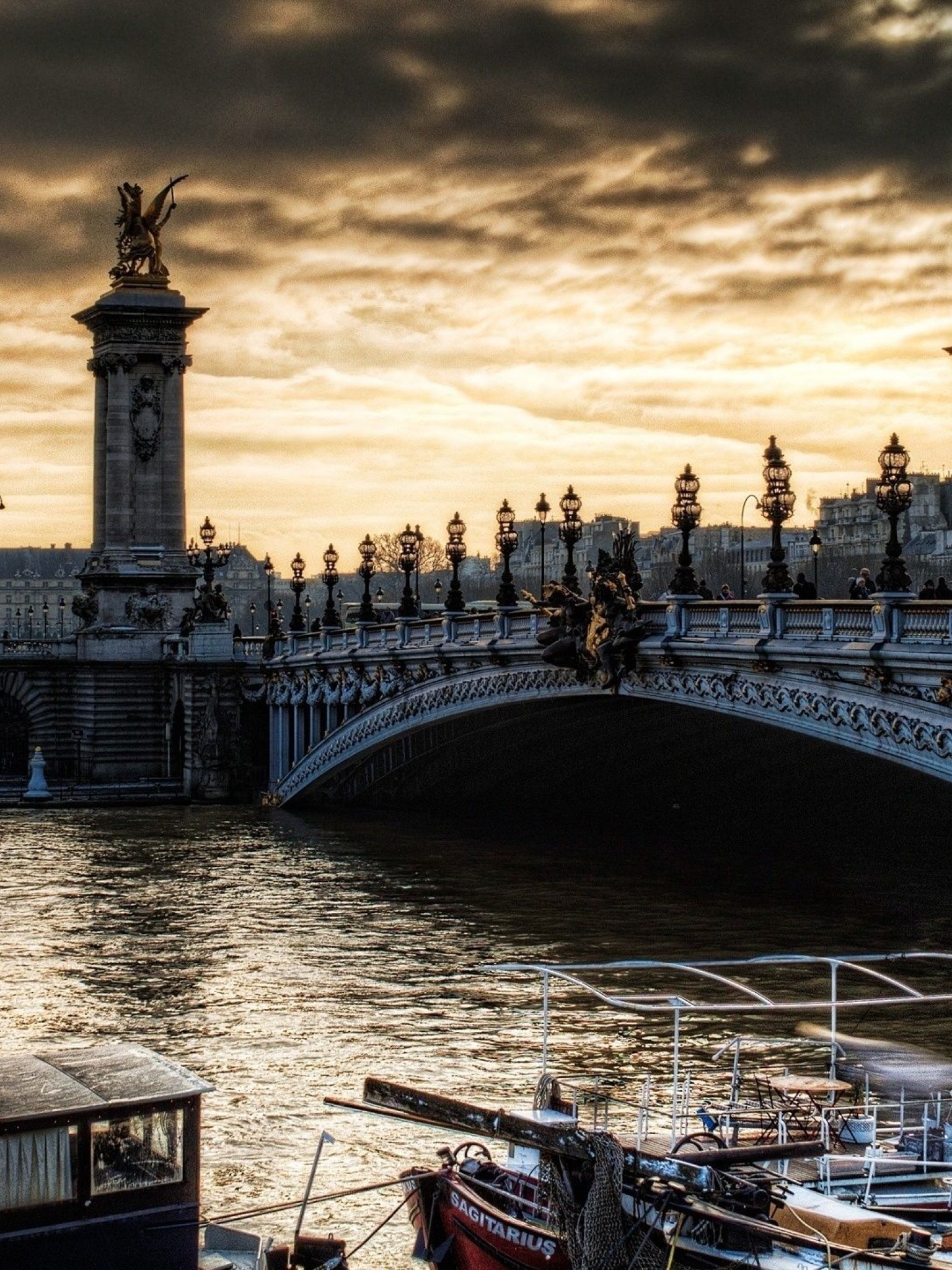 Dual Screen Wallpaper Paris - HD Wallpaper 