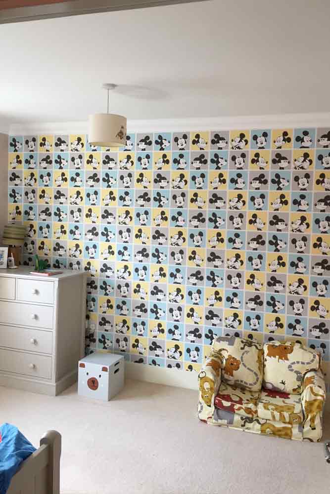 K And M Decorating Pattern Wallpaper Mickey Mouse Bedroom - Mickey Mouse Wallpaper Uk - HD Wallpaper 
