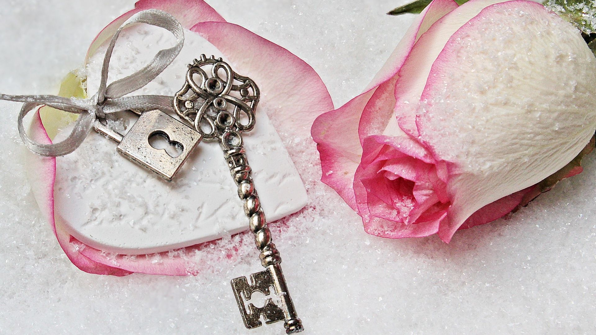 Rose With Heart Lock And Key - Key Lock - HD Wallpaper 