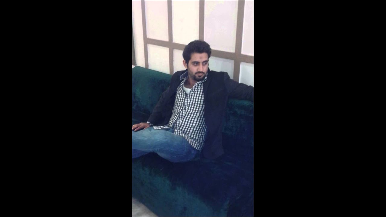 Sitting - HD Wallpaper 