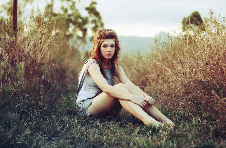 Young Girl - HD Wallpaper 