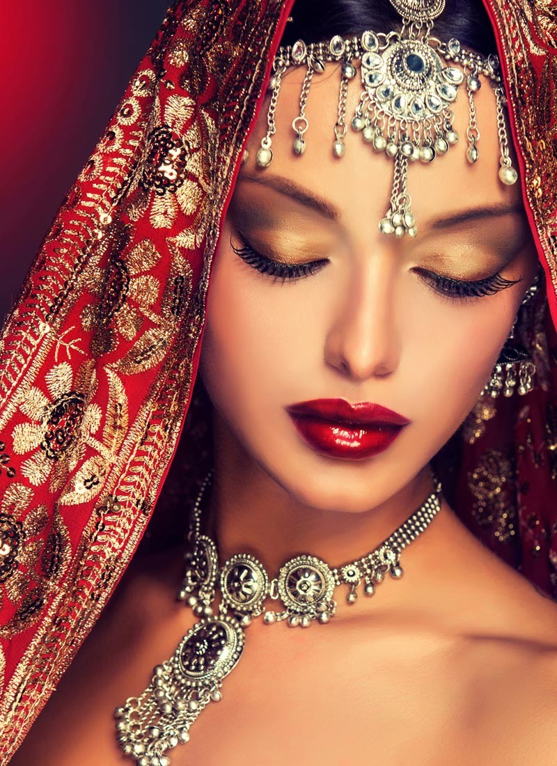 Indian Woman Wallpaper - HD Wallpaper 