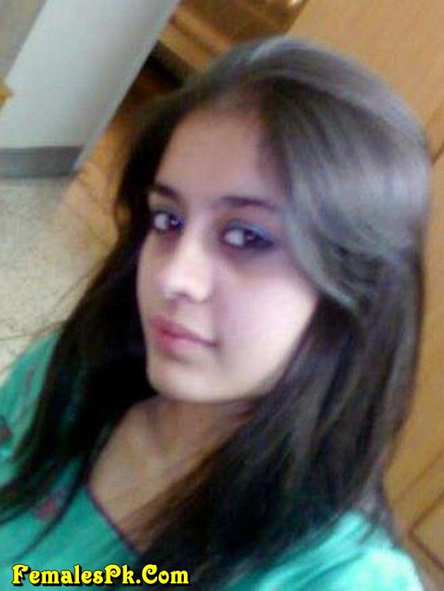 Pakistani young sexy girls