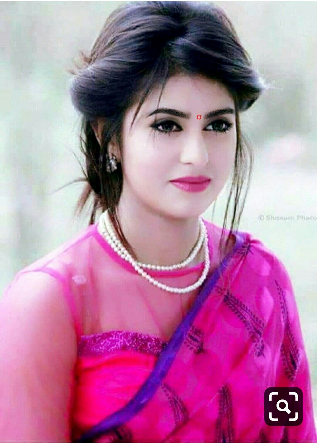 Most Beautiful Beautiful India Lady - HD Wallpaper 