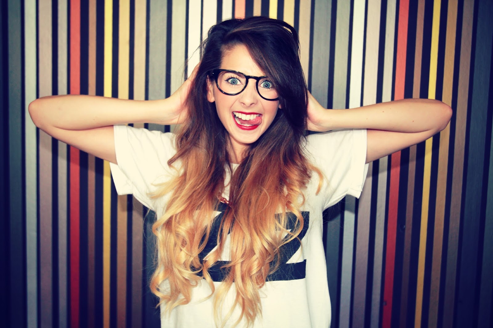 Crazy Zoe - Zoella Good - HD Wallpaper 