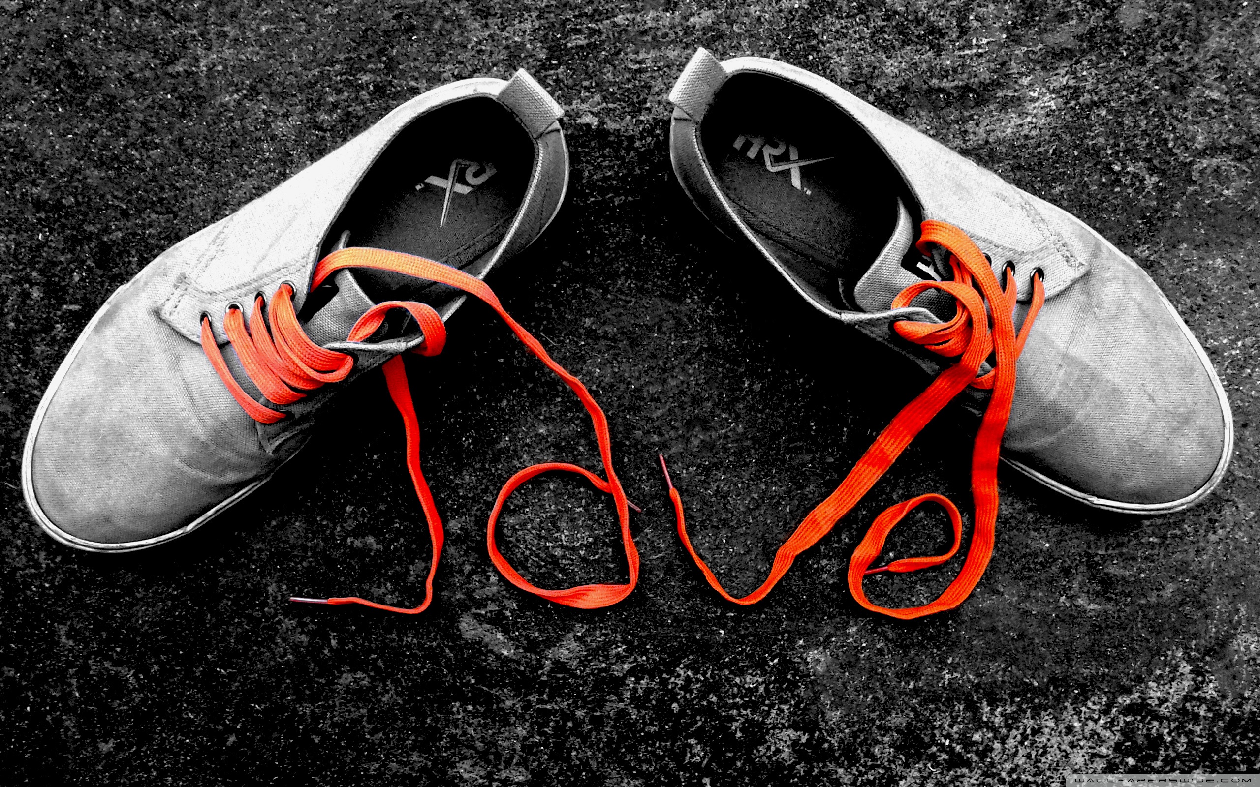 Love 2048 X 1152 - HD Wallpaper 