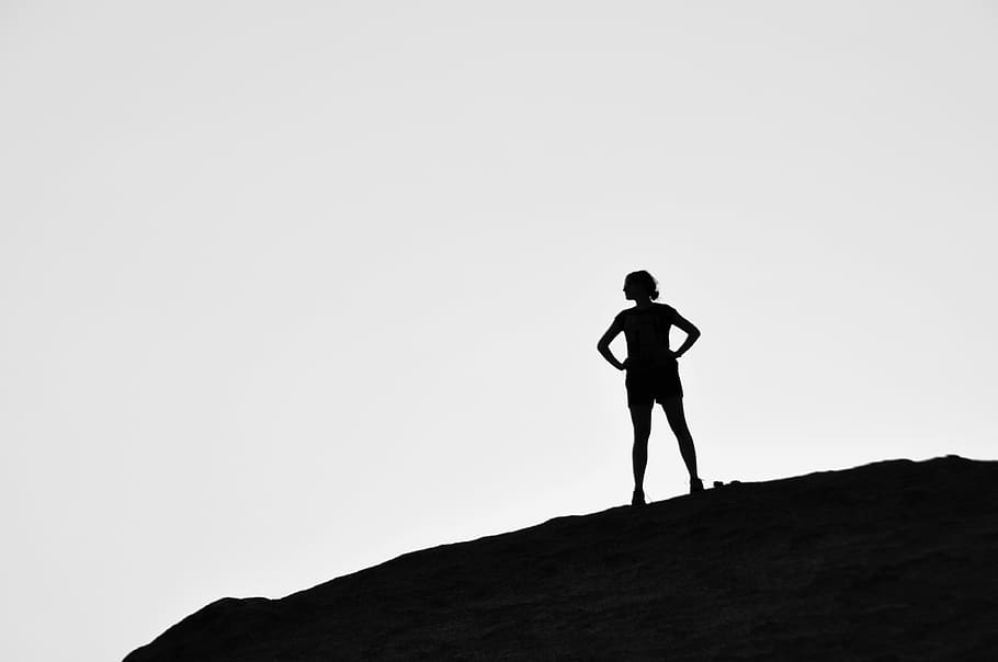 Silhouette, Strong, Woman, Hiking, Copy Space, One - Silhouette - HD Wallpaper 