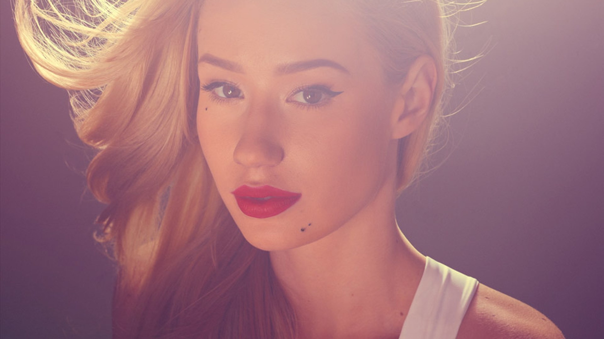 Dope Girl Wallpaper Hd - Iggy Azalea Wallpaper Hd - HD Wallpaper 