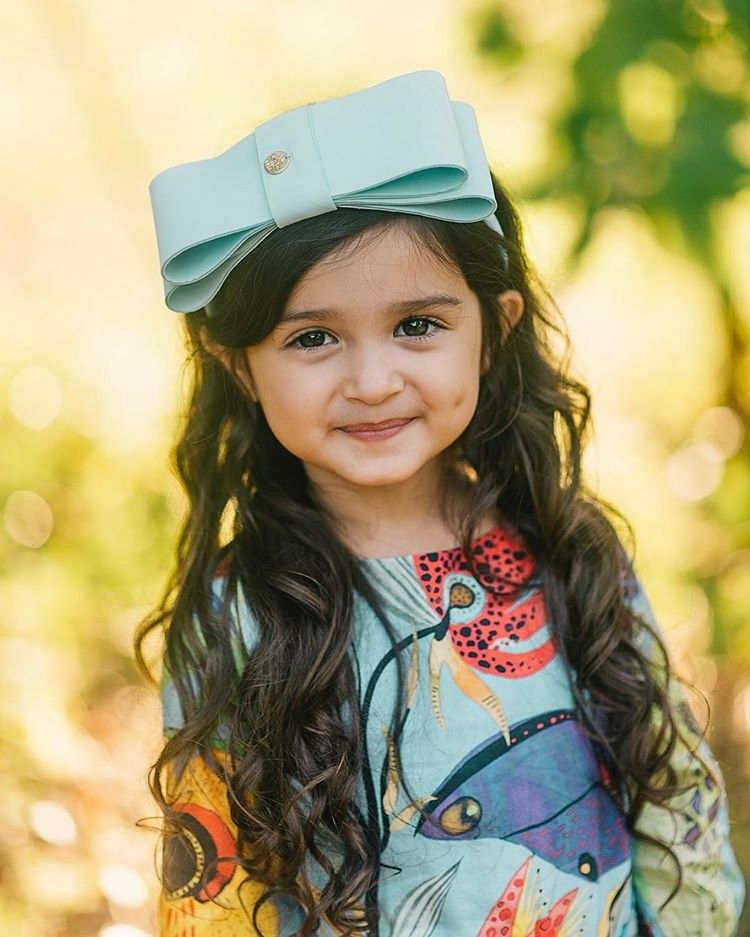 Cute Small Girl - 750x937 Wallpaper Cute Small Girl - 750x937 Wallpaper