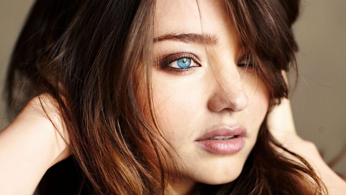 Most Beautiful Nose Girl - HD Wallpaper 