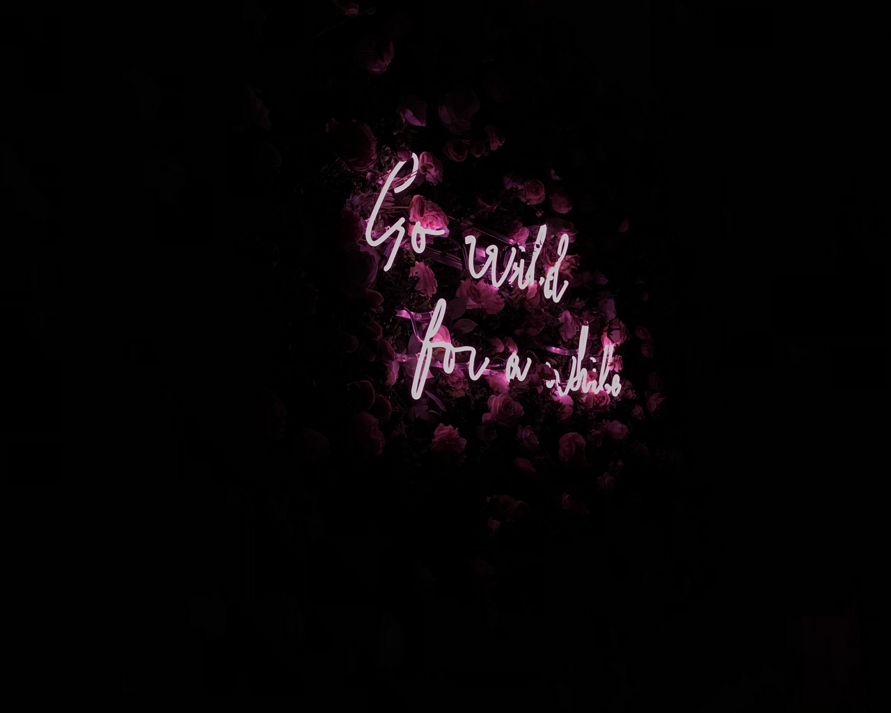 Neon Text On A Black Background - HD Wallpaper 