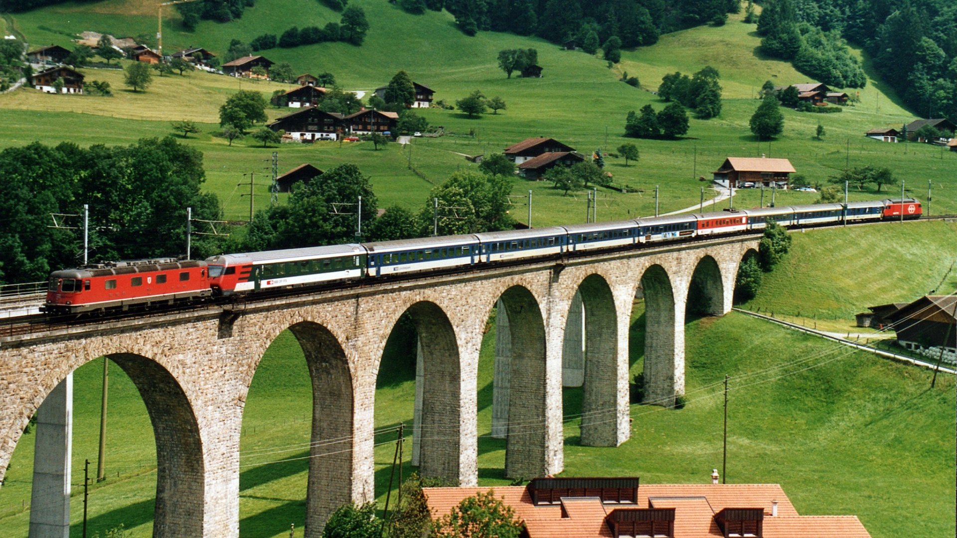 Download Hd 1080p Train Computer Wallpaper Id - Frutigen - HD Wallpaper 