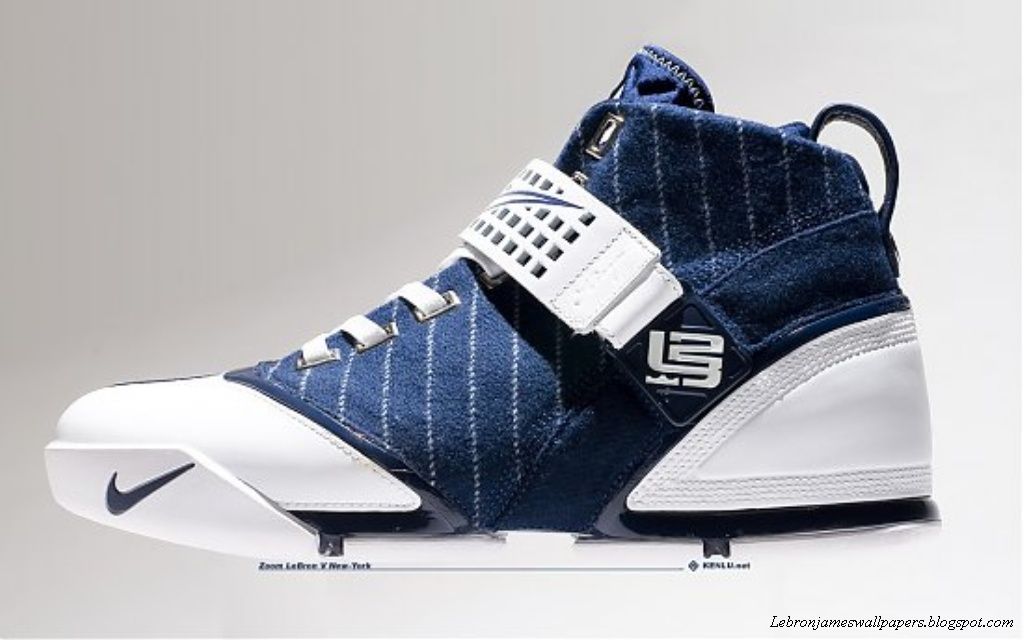 lebron james 1st shoe