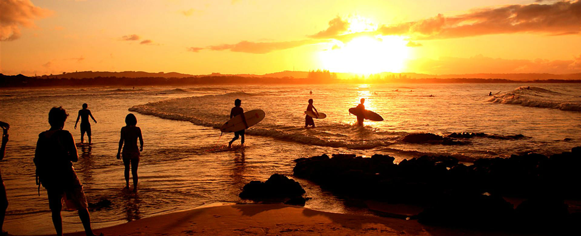 Responsible Luxury Travel Australia - Australie Beach Surf - HD Wallpaper 