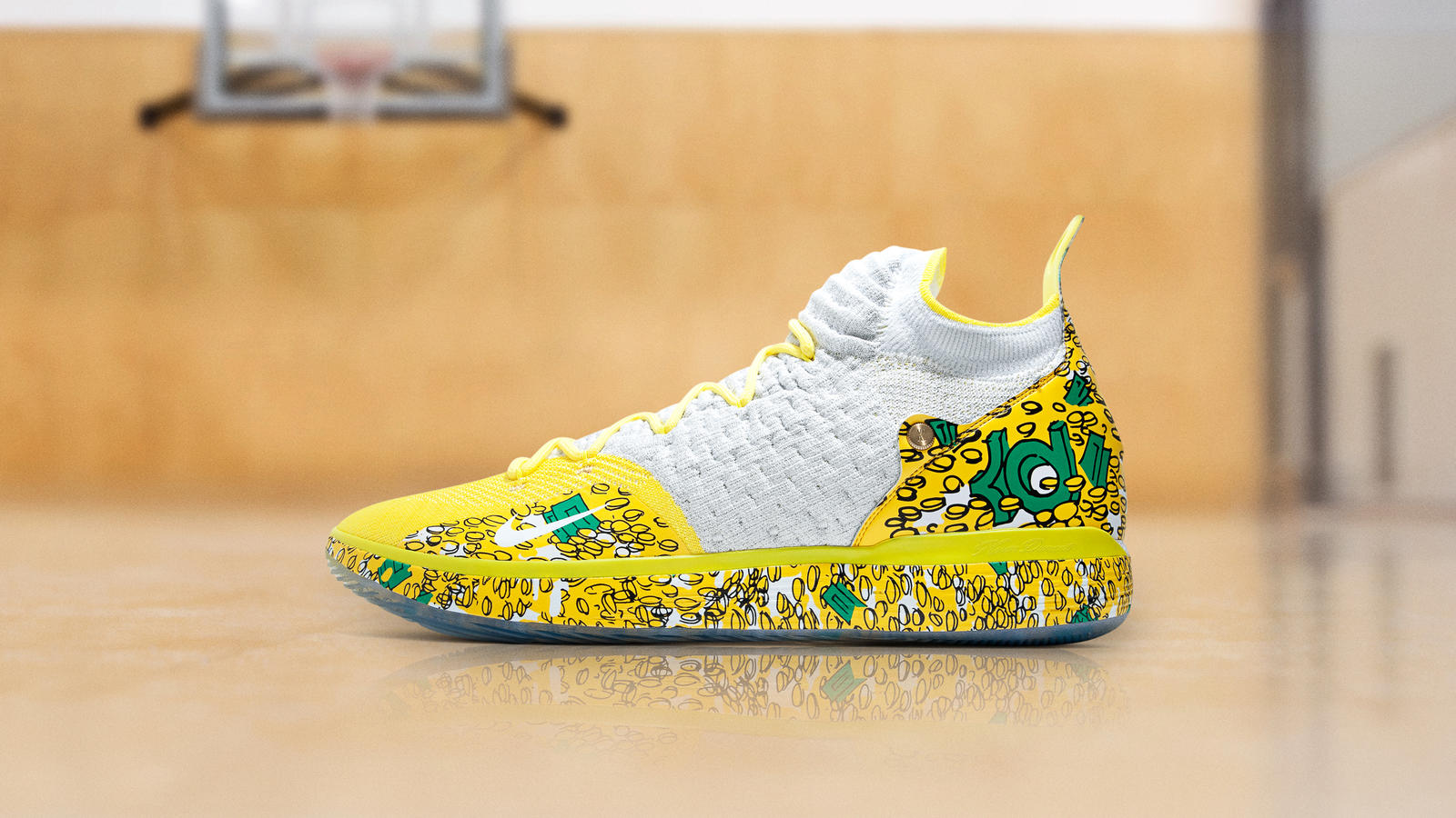 Kyrie Spongebob Sandy Shoes - HD Wallpaper 