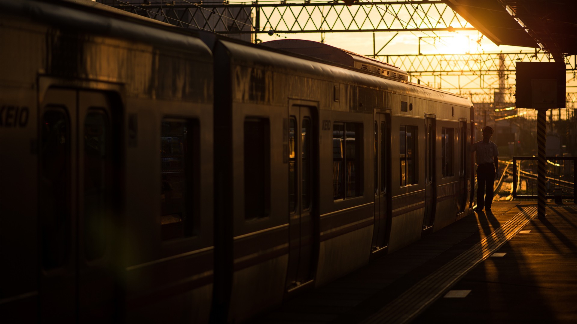 Sunset Wallpaper Hd Train - HD Wallpaper 