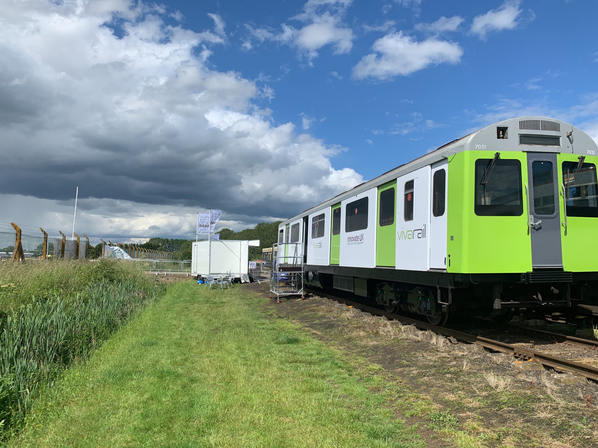 Vivarail Battery Train At Rail Live - Vivarail D Train - HD Wallpaper 