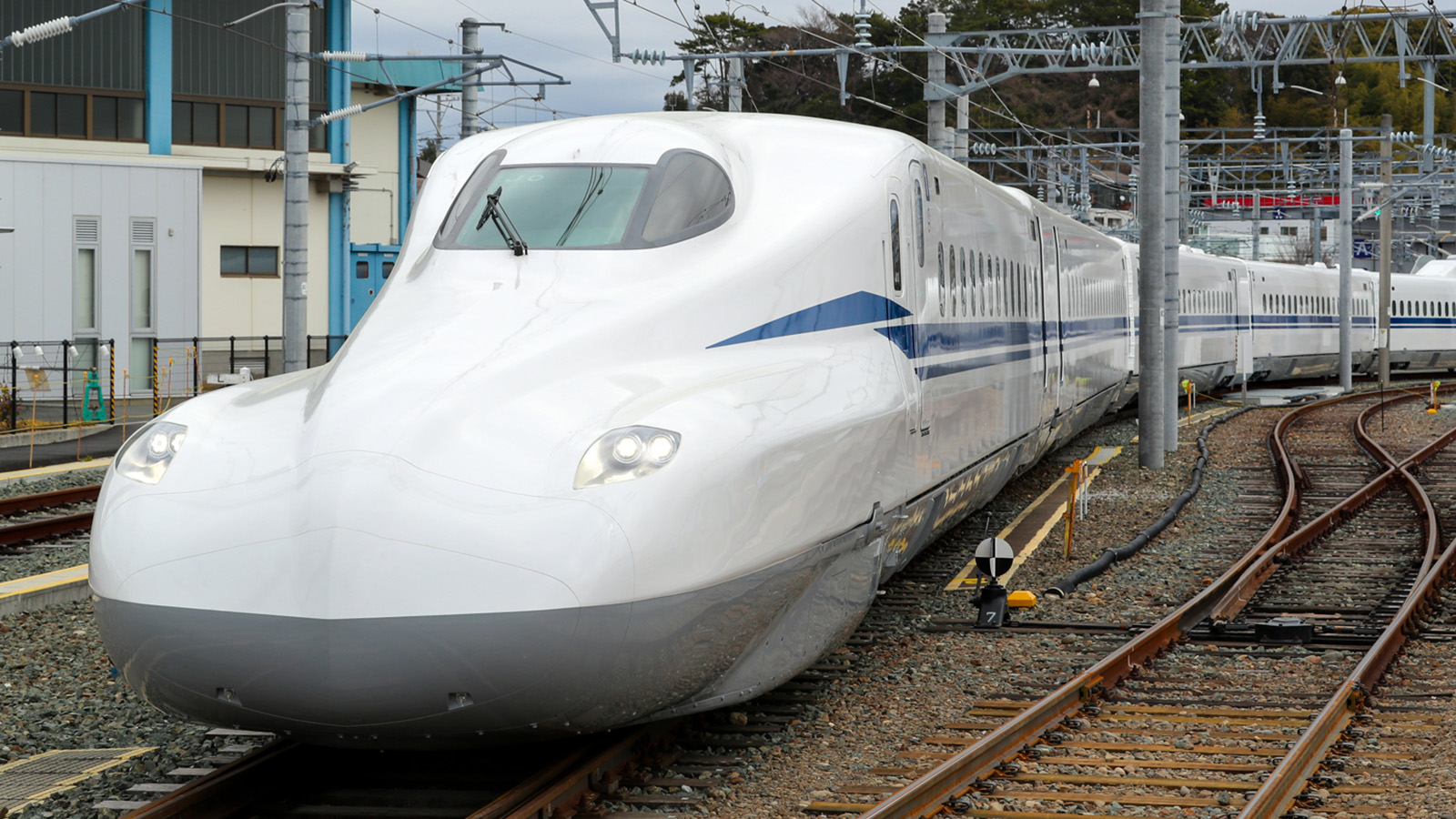 Japan Bullet Train - HD Wallpaper 