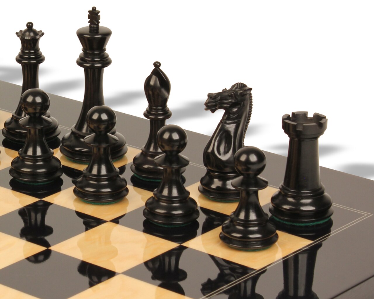 World Championship Chess Set - HD Wallpaper 
