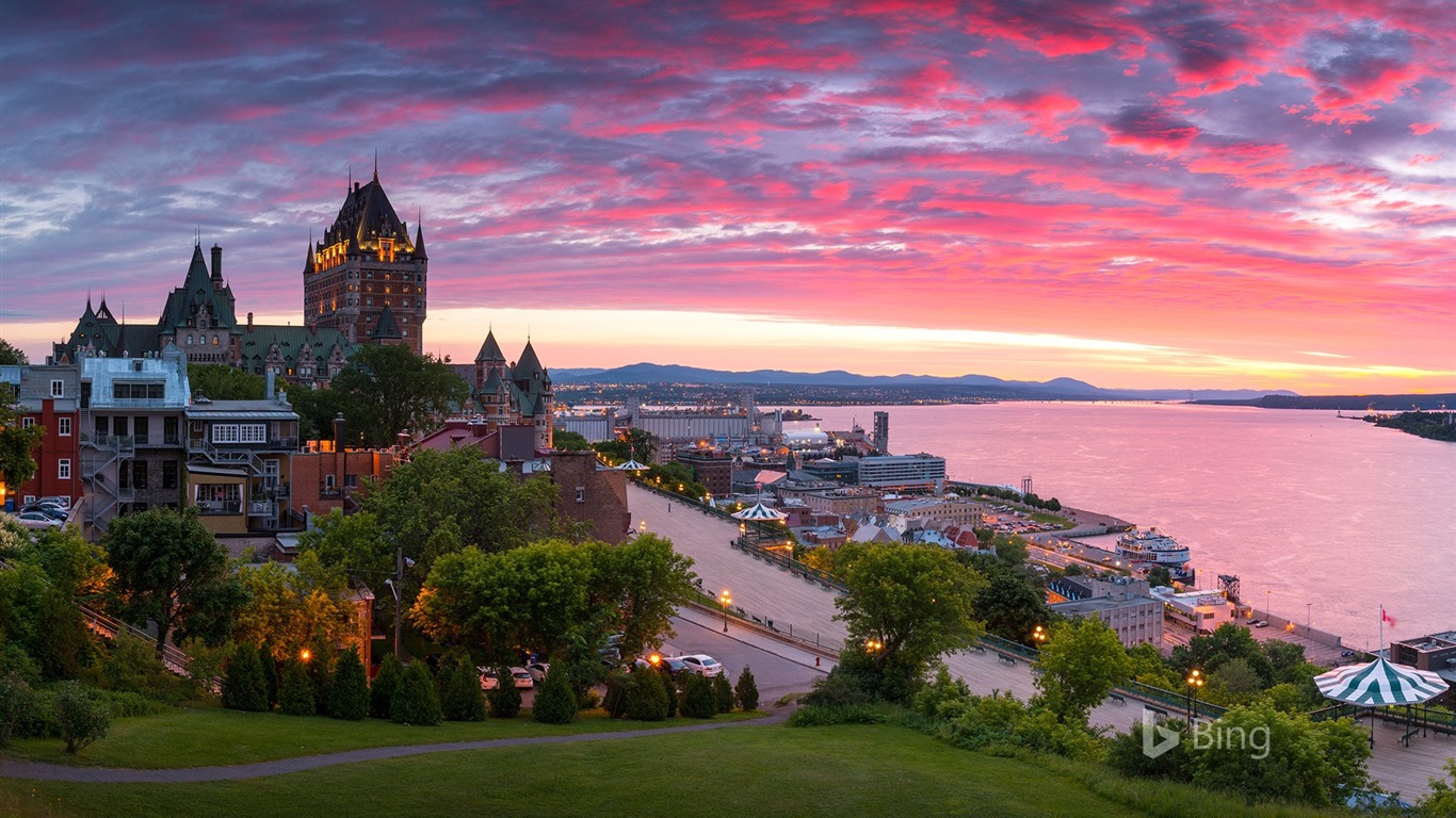 Que Panorama Of Old Quebec City 2017 Bing Wallpaper2017 - Château Frontenac - HD Wallpaper 