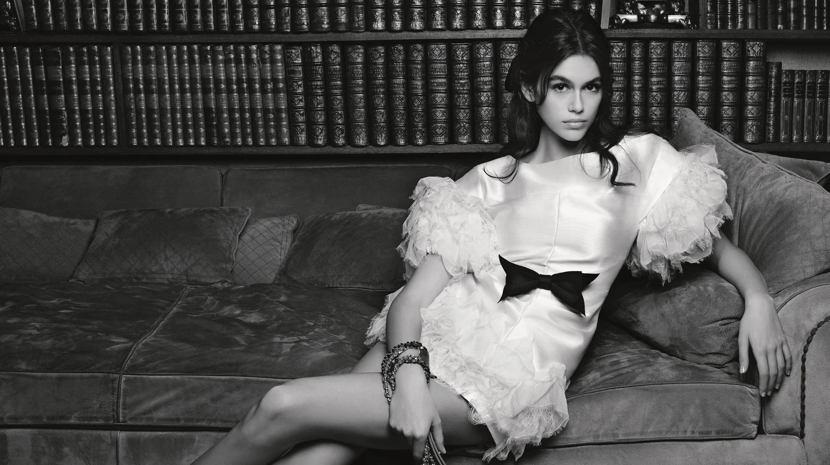 Kaia Gerber Chanel Ad - HD Wallpaper 