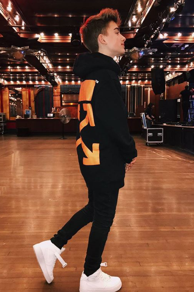 Johnny Orlando Wallpaper Hd - HD Wallpaper 