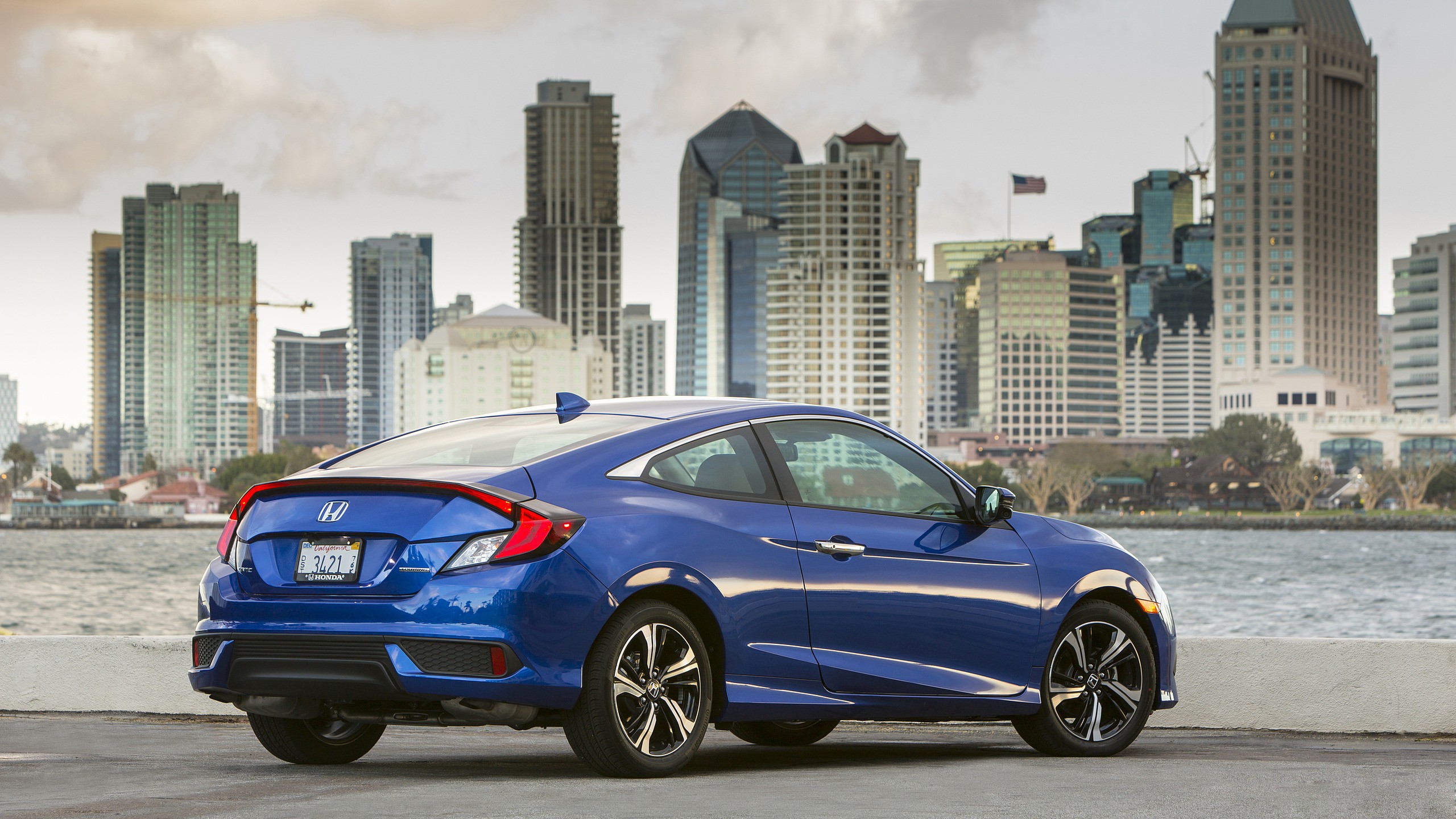 2016 New Honda Civic Coupe Cars Hd Wallpapers - 2017 Honda Civic Dx - HD Wallpaper 