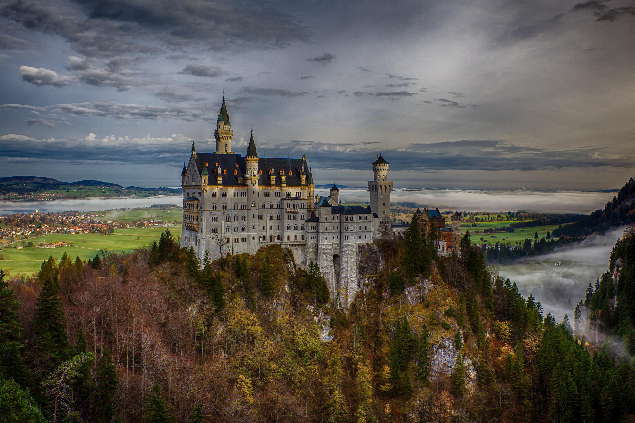 Beacaeafec Wallpaper Wp2402488 - Neuschwanstein Castle - HD Wallpaper 