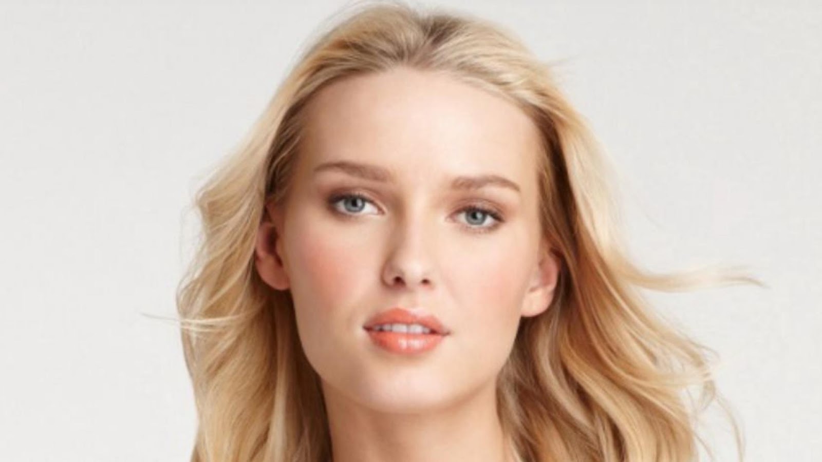 Free Modern Wallpaper Full Hd Photo - Adriana Cernanova - HD Wallpaper 