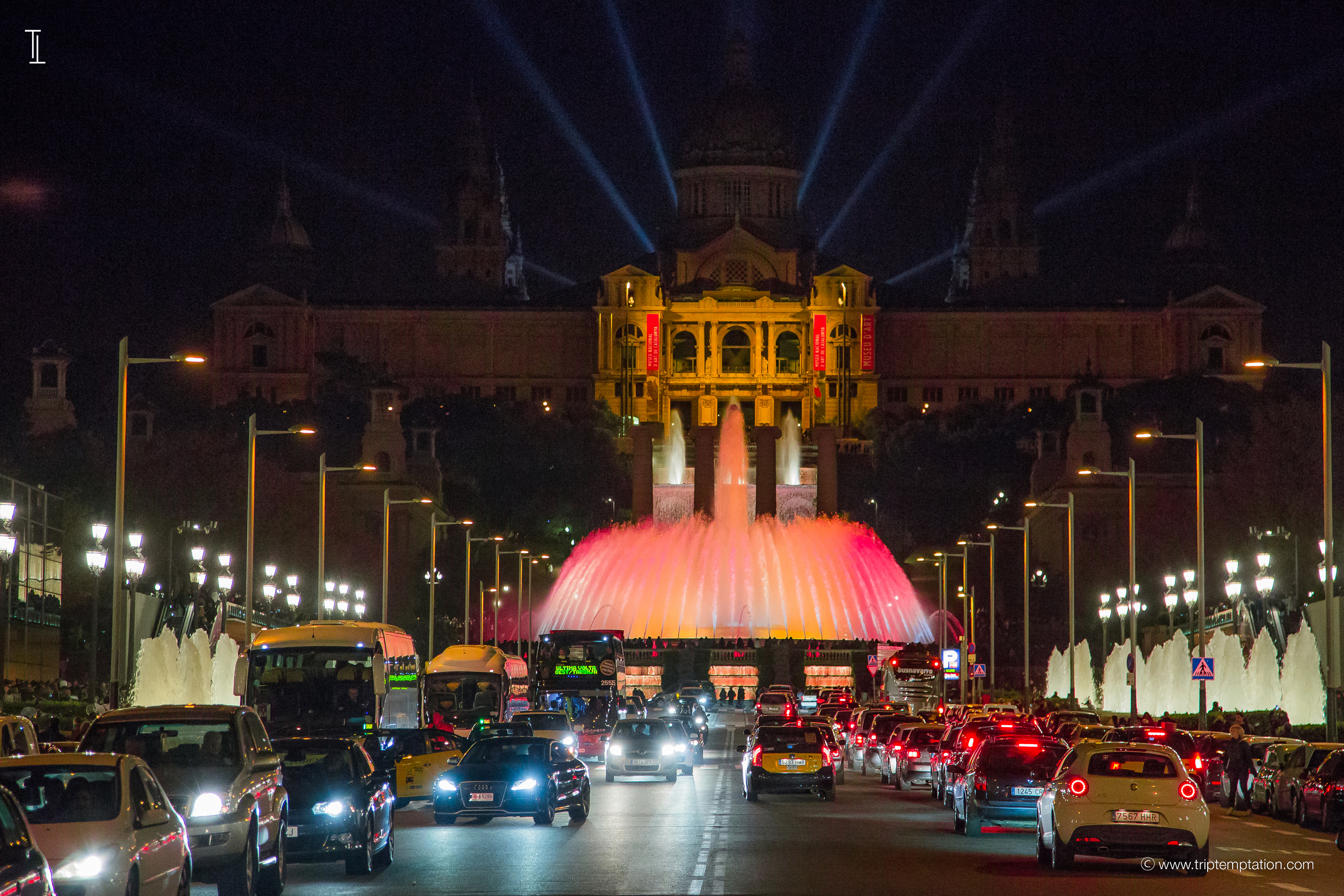 Magic Fountain Of Montjuïc Wallpaper - Barcelona Magic Fountain Of Montjuïc - HD Wallpaper 