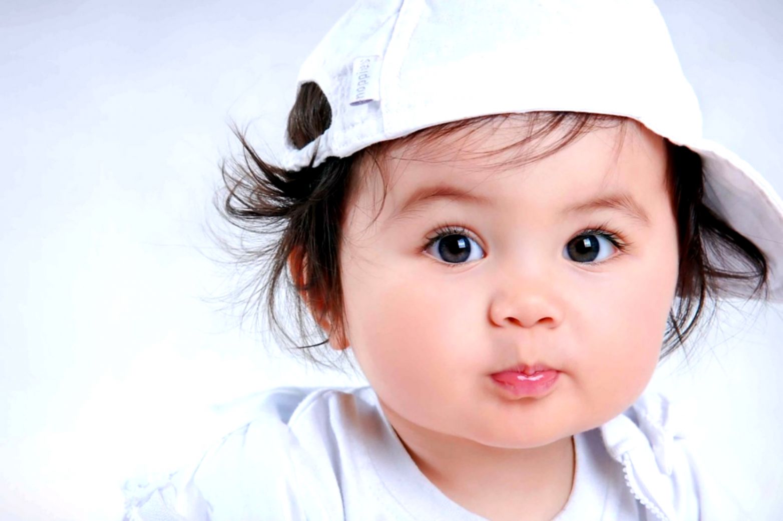 Cute Baby Photos With A Smile - HD Wallpaper 