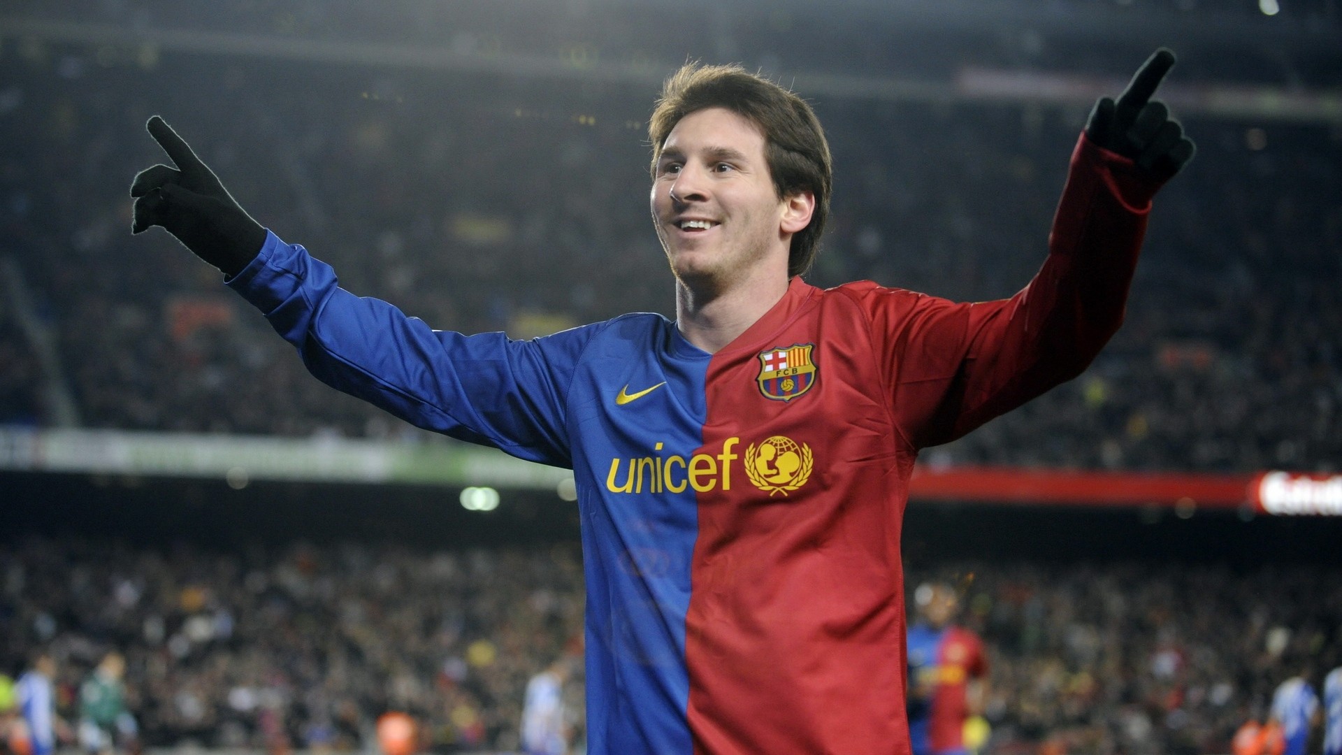 Messi Old Photos Hd - HD Wallpaper 