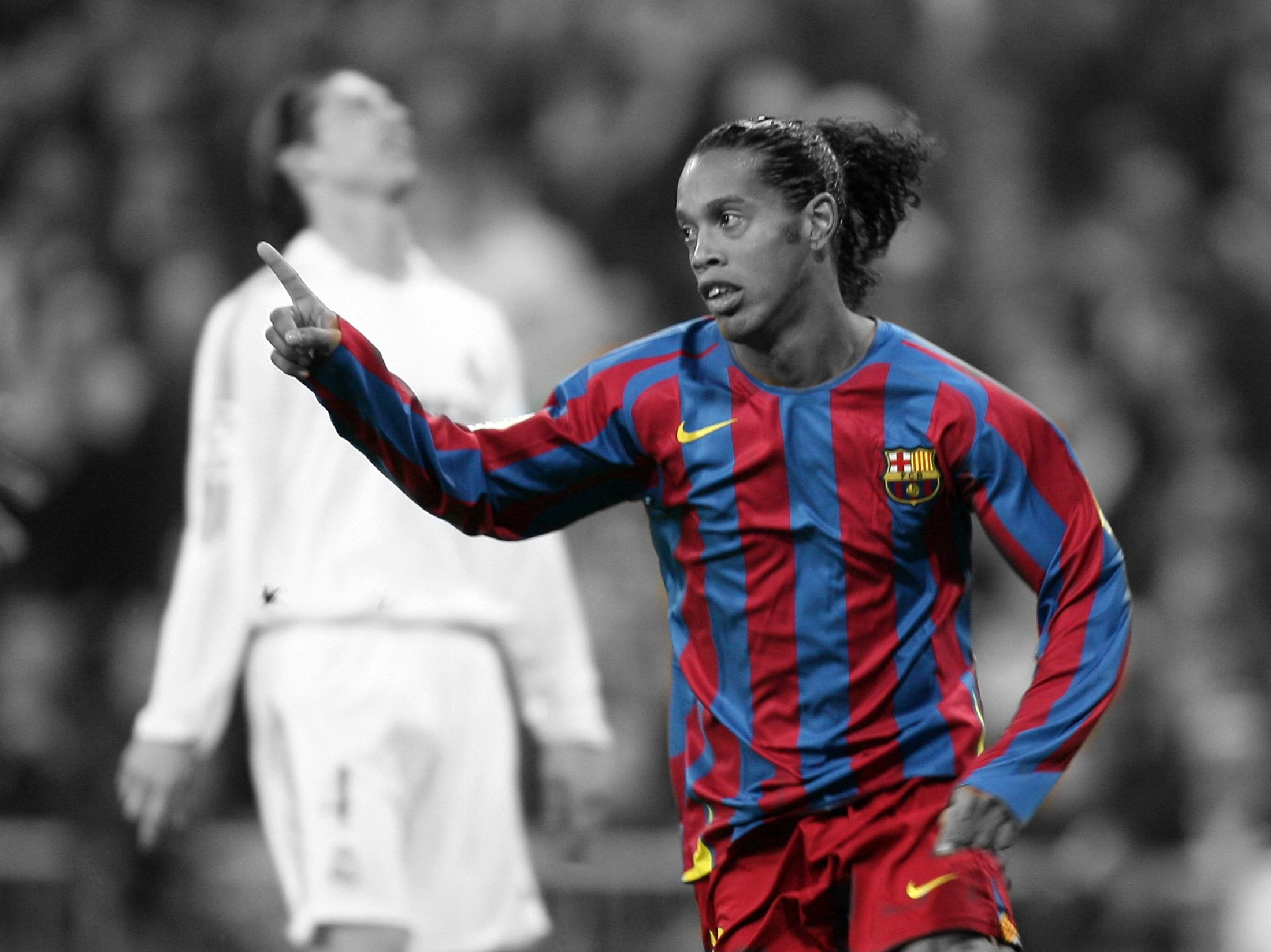 Ronaldinho Barcelona Wallpapers Hd - HD Wallpaper 