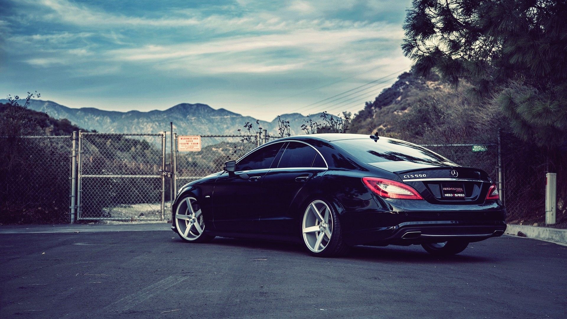 Mercedes Cls 350 Wallpaper Hd - HD Wallpaper 