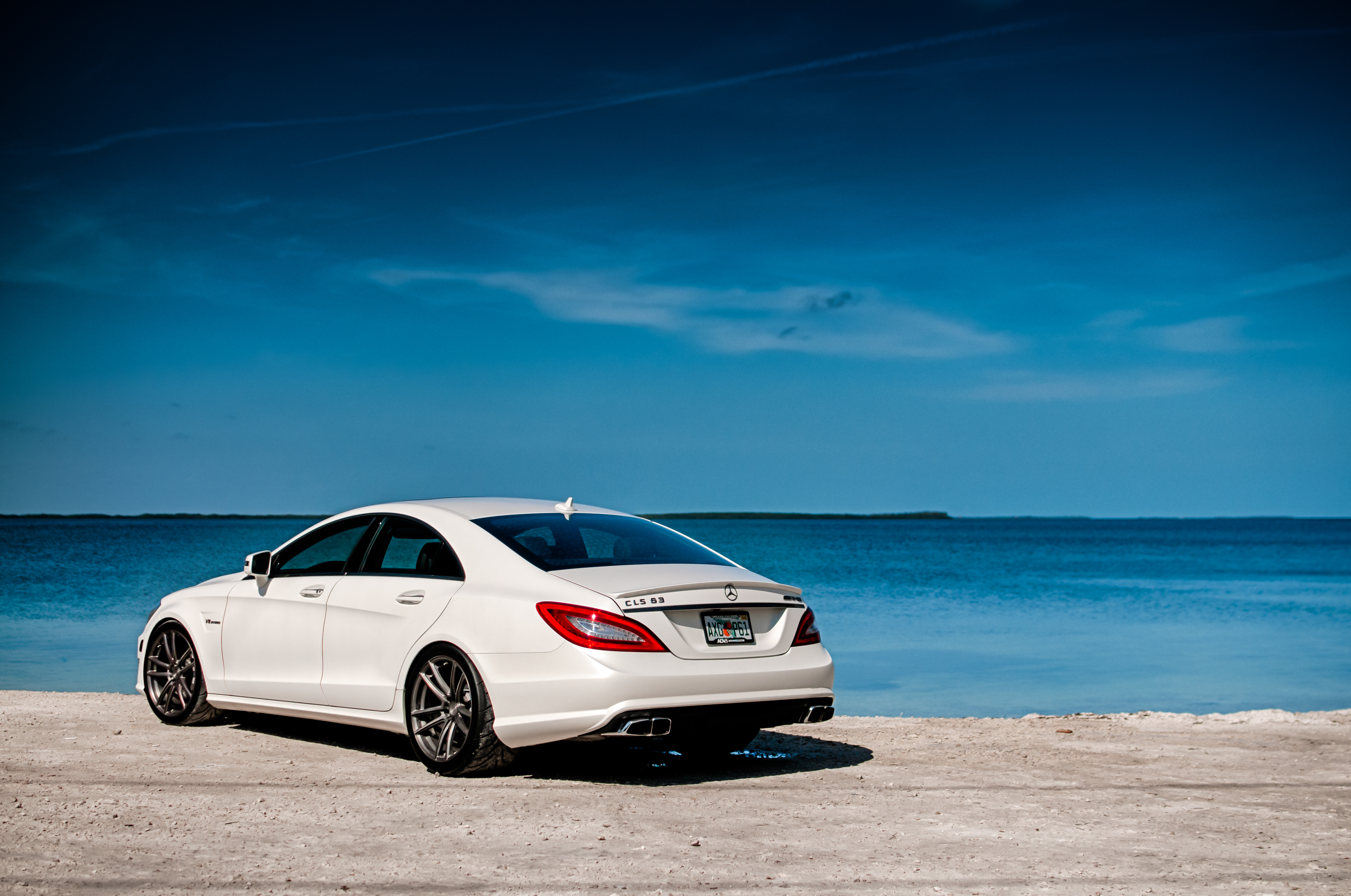 Mercedes Cls 63 - HD Wallpaper 