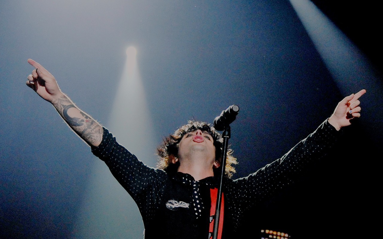 Billie Joe Armstrong - Billie Joe Armstrong Queer - HD Wallpaper 