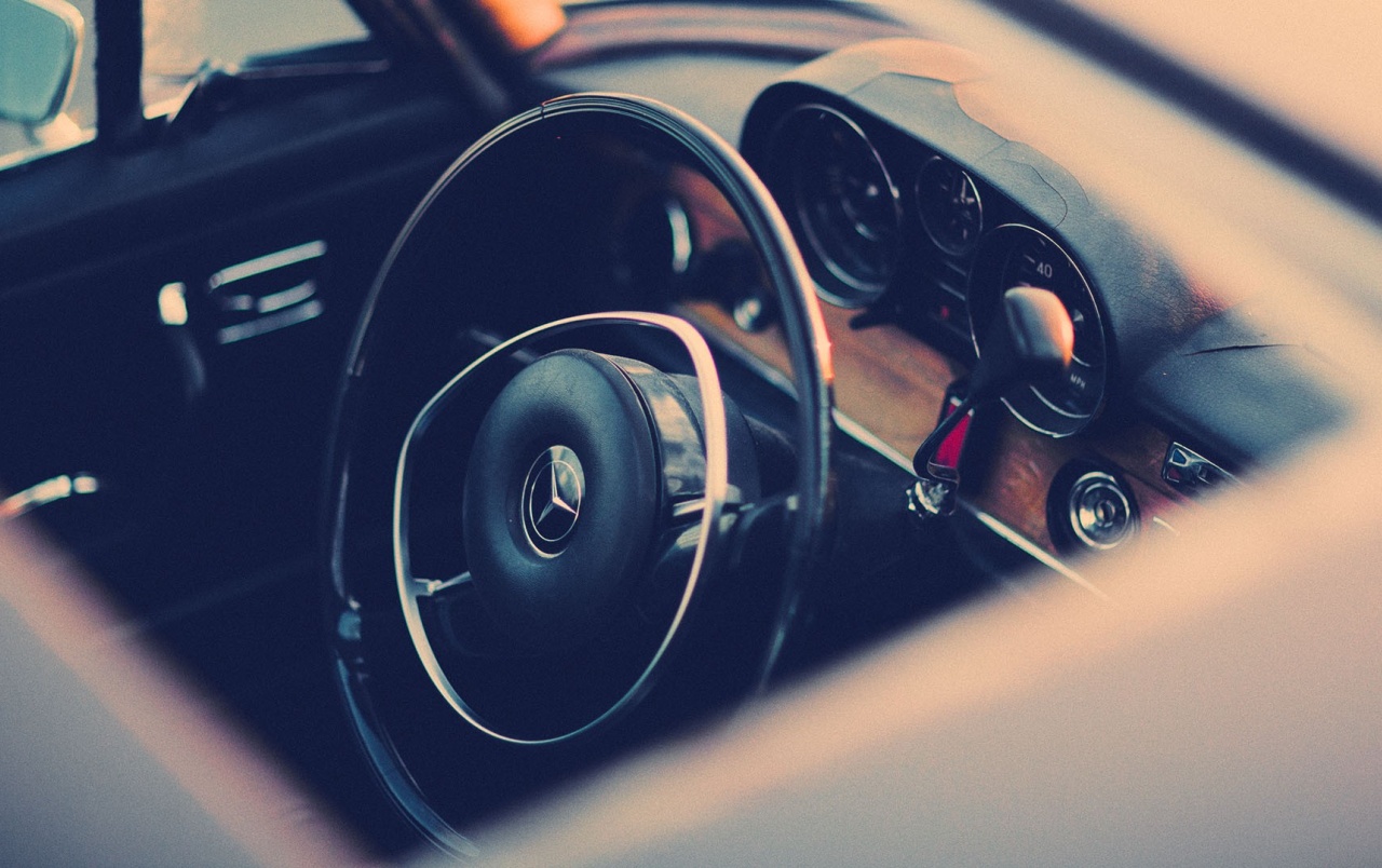 Vintage Mercedes-benz Steering Wheel Wallpapers - Old Mercedes Benz Hd - HD Wallpaper 