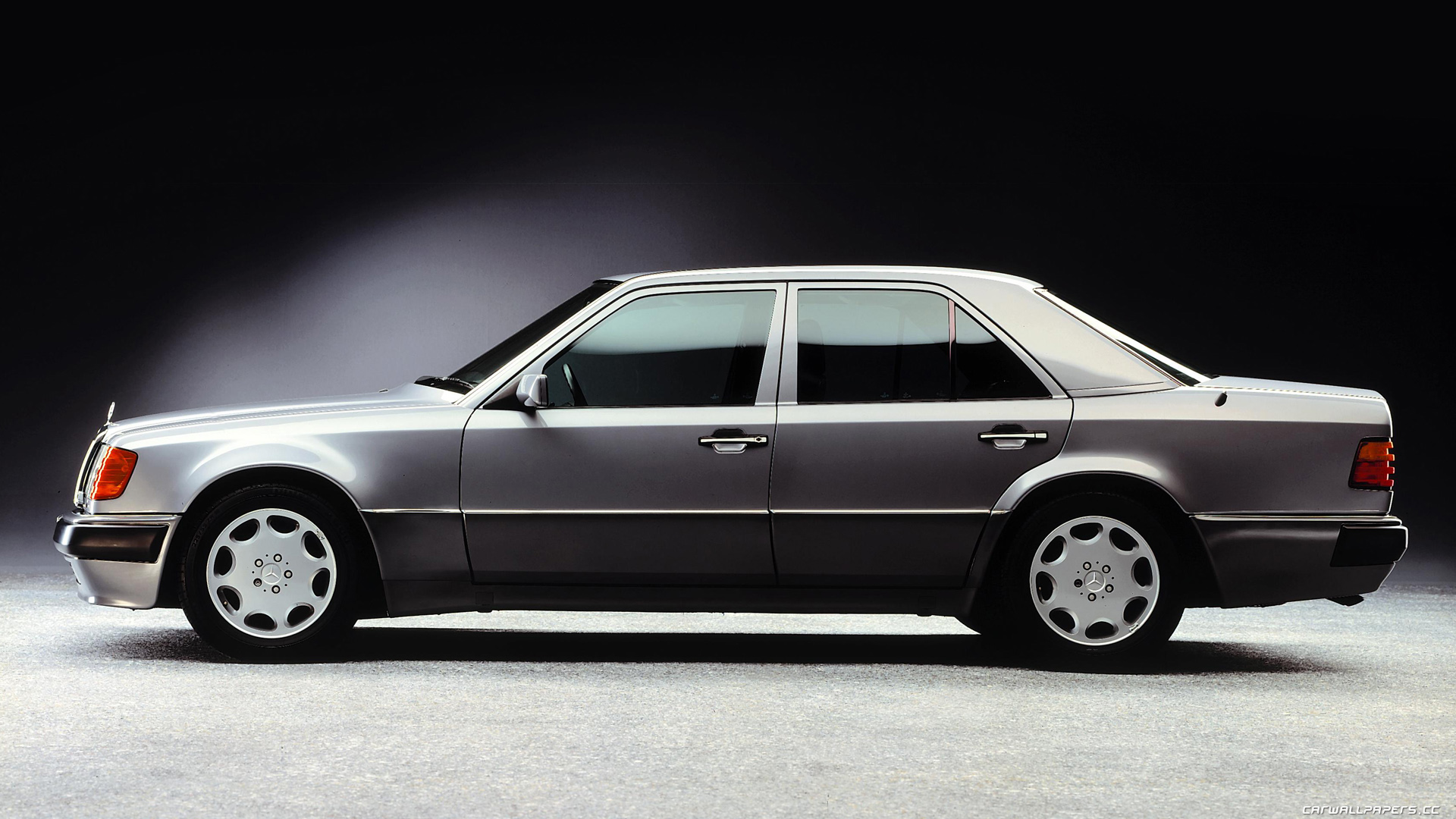 Mercedes Benz A Long And Perilous Voya - Mercedes W124 - HD Wallpaper 