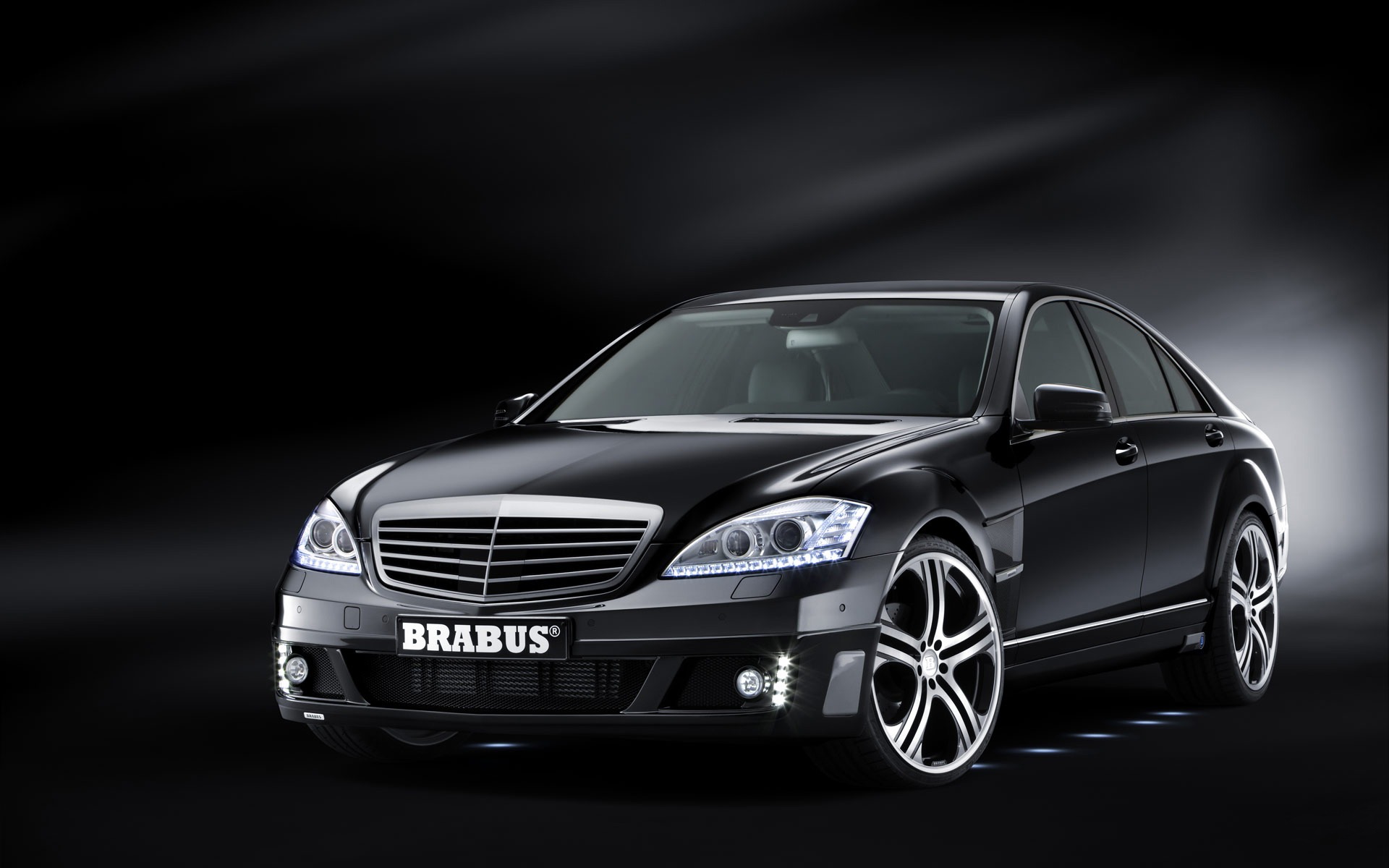 Mercedes Benz S Brabus 2010 - HD Wallpaper 